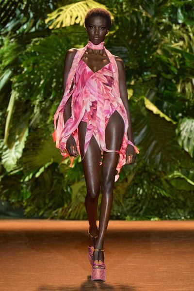 Look 2